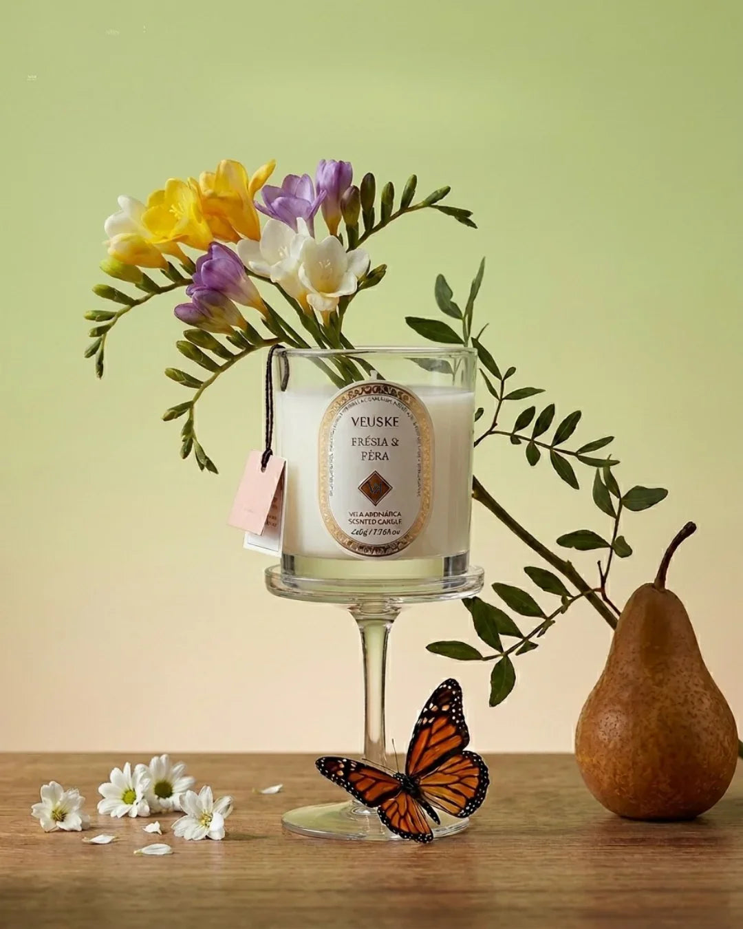 Vela Aromática Frésia & Pêra - Exclusive - 220gr